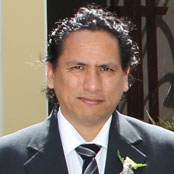 César Carrera